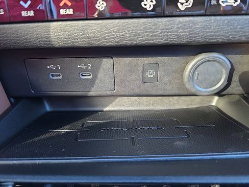 New 2025 Mitsubishi Outlander SEL image 22