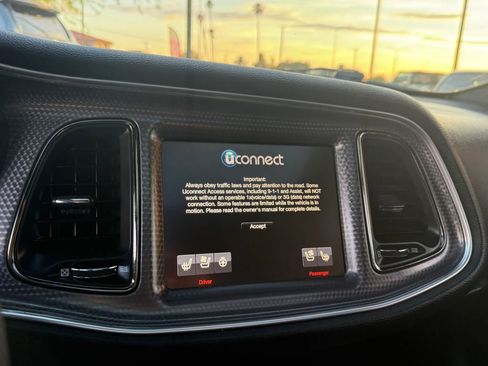 Used 2016 Dodge Challenger SRT Hellcat image 26