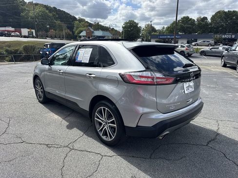 Used 2021 Ford Edge Titanium image 5