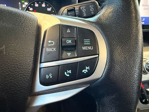 Used 2022 Ford Explorer XLT w/ Equipment Group 202A image 12