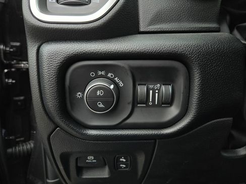 New 2026 RAM 1500 Big Horn AWD/4WD image 11