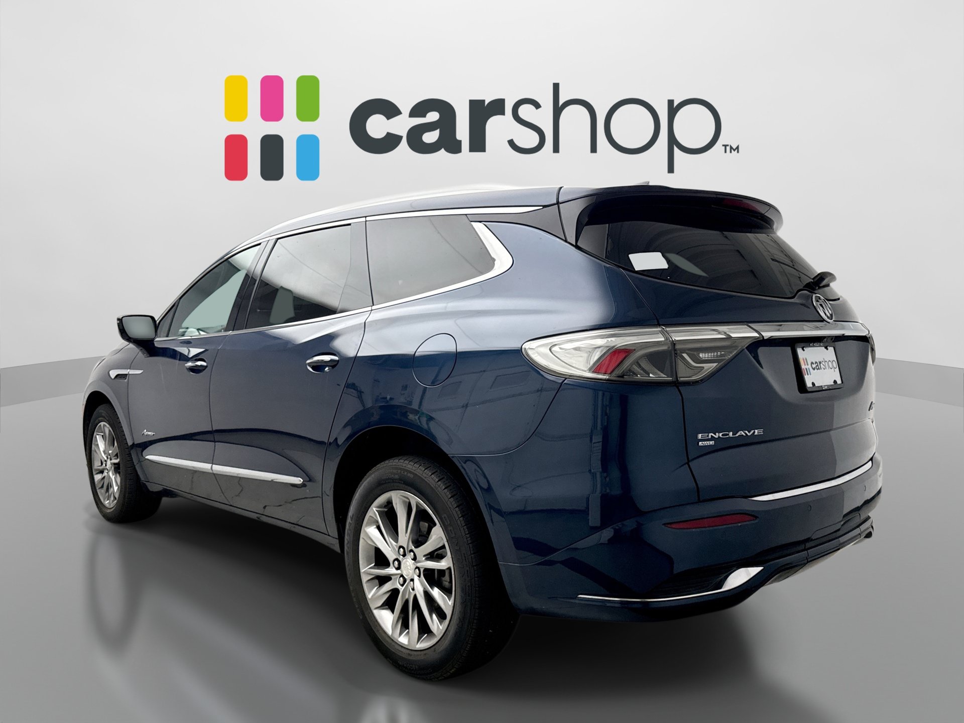 Used 2022 Buick Enclave Avenir w/ Avenir Technology Package AWD/4WD image 3