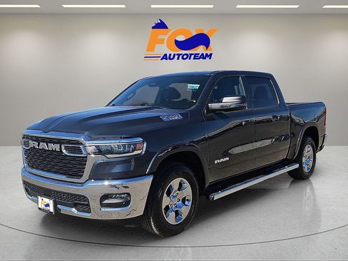 Used 2025 RAM 1500 Big Horn AWD/4WD image 1