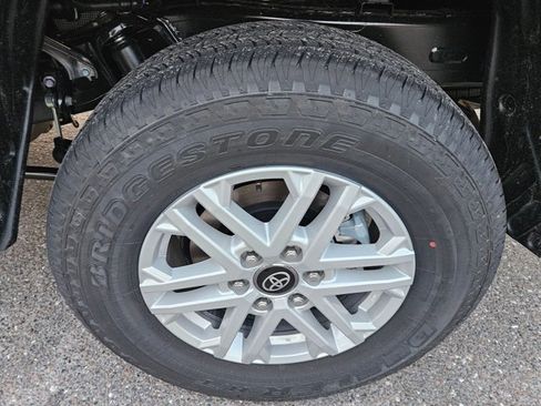 New 2026 Toyota Tundra SR5 AWD/4WD image 10