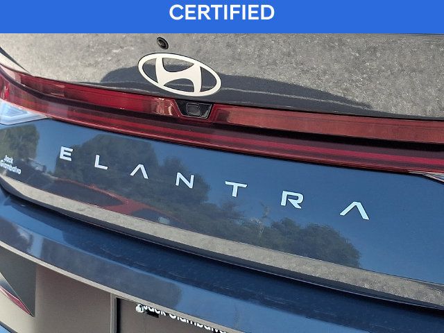 Certified 2025 Hyundai Elantra SEL FWD image 30
