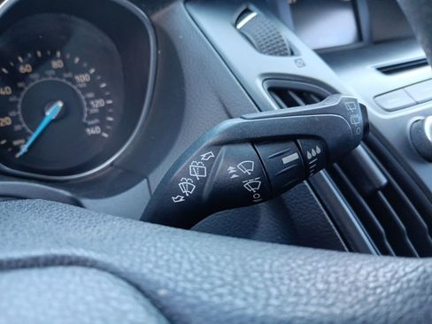 Used 2015 Ford Focus SE FWD image 15