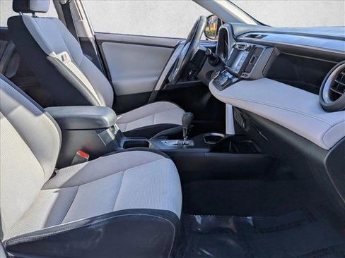 Used 2017 Toyota RAV4 XLE image 20
