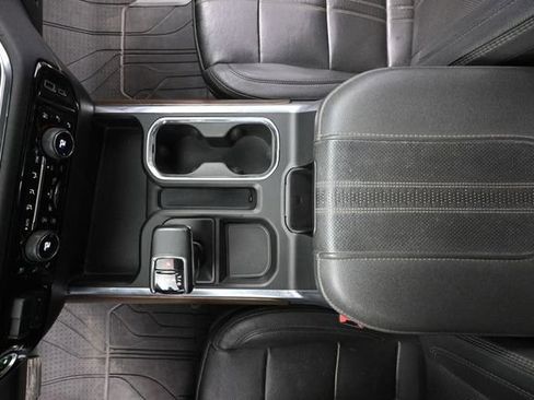 Used 2023 Chevrolet Silverado 1500 High Country w/ High Country Premium Package AWD/4WD image 43