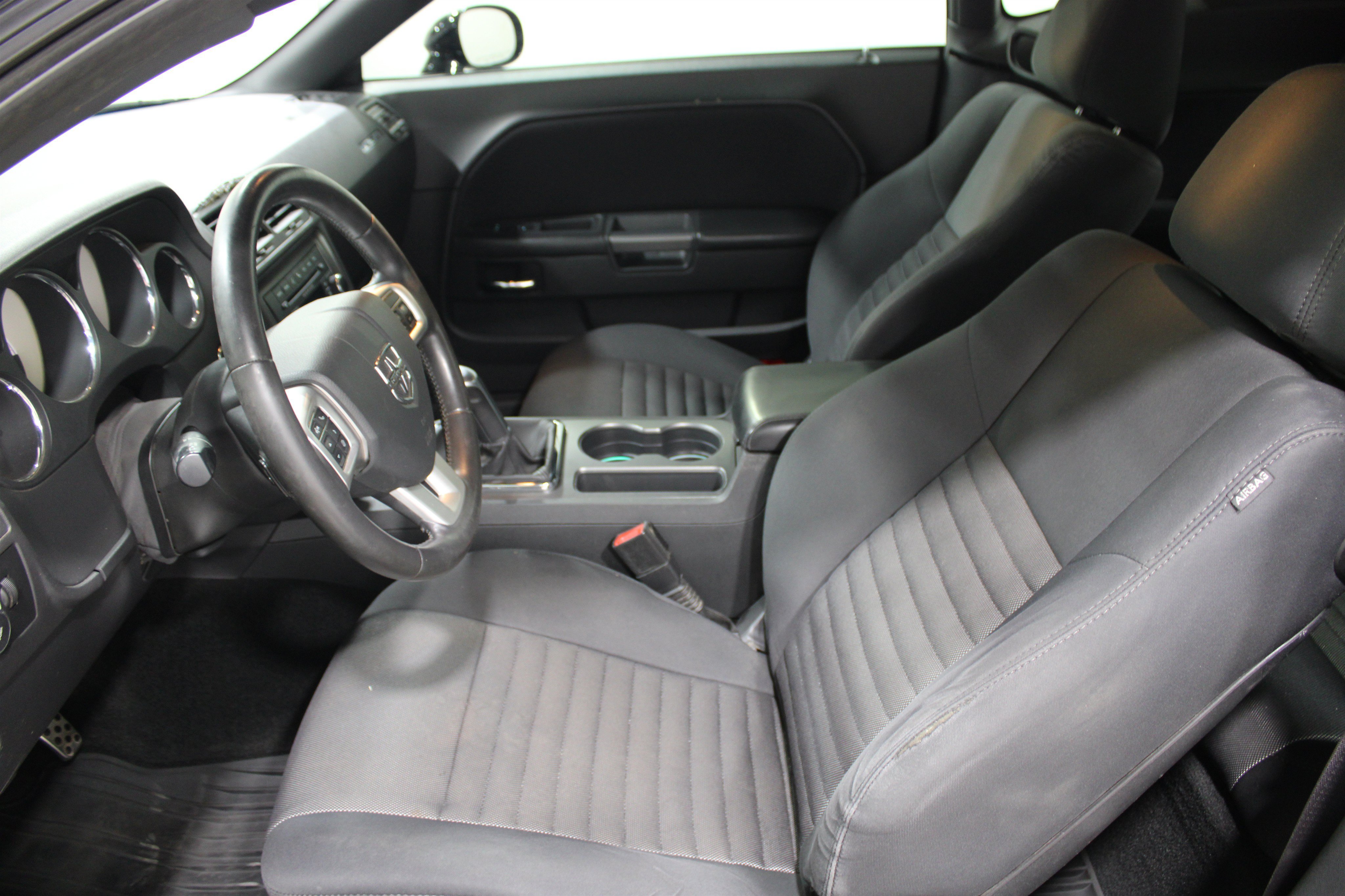 Used 2014 Dodge Challenger R/T w/ Blacktop Package RWD image 10