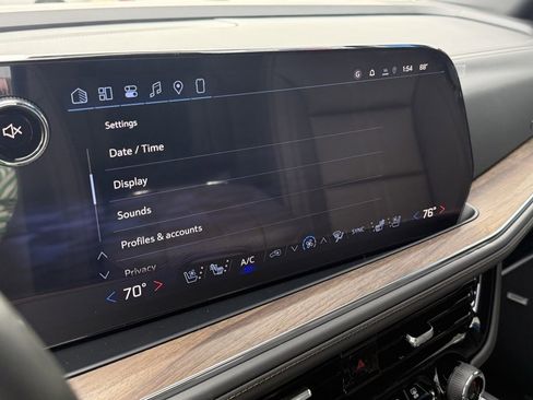 New 2026 Chevrolet Tahoe High Country image 22