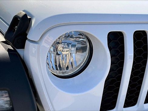 Used 2020 Jeep Gladiator Sport w/ Quick Order Package 24S image 25