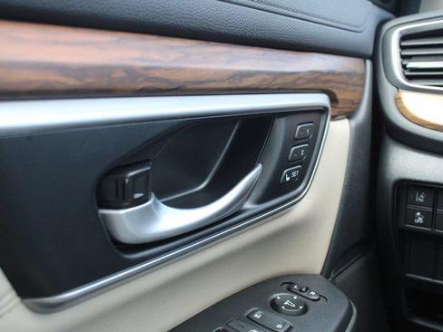 Used 2020 Honda CR-V EX-L image 8