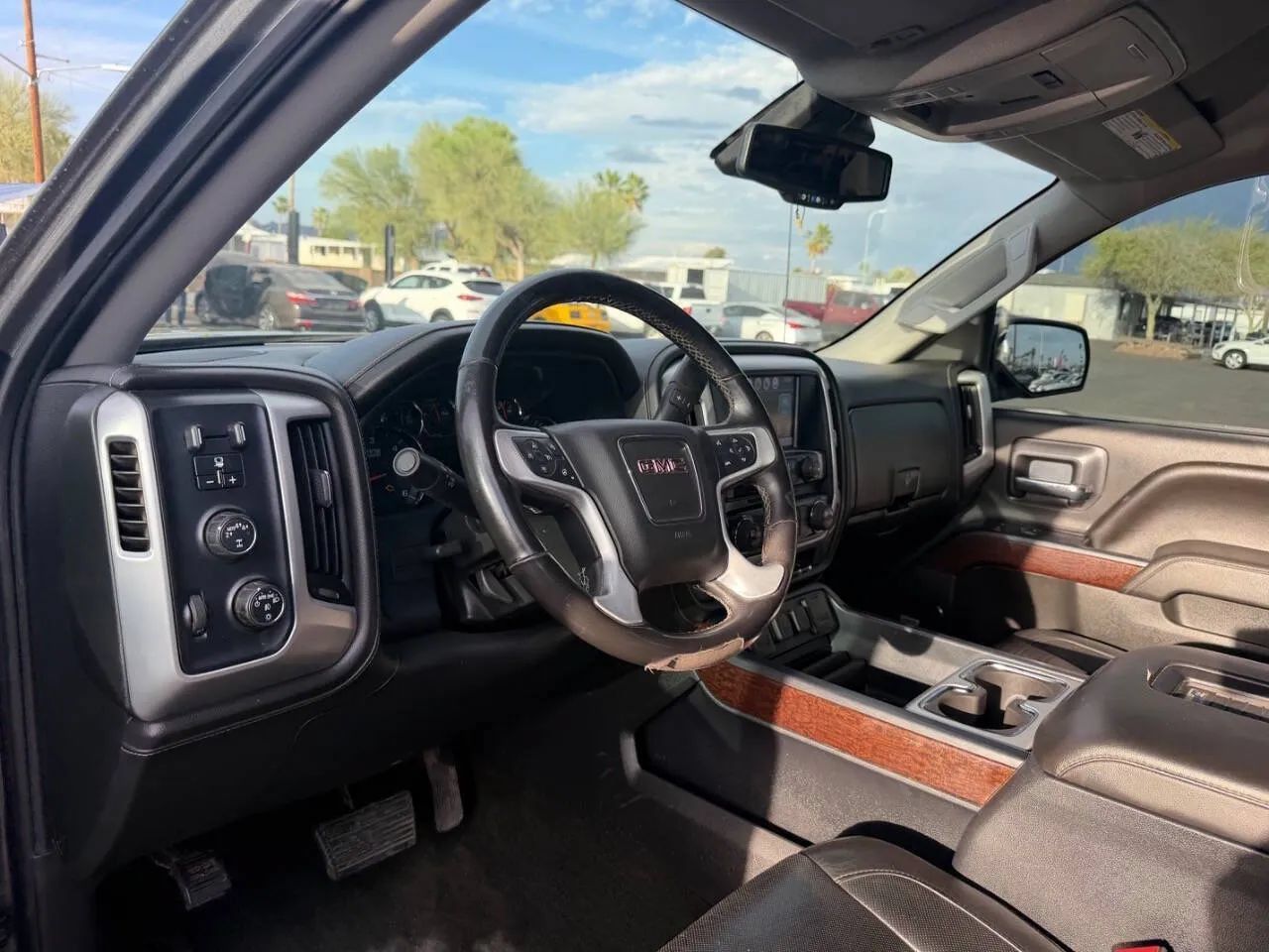 Used 2017 GMC Sierra 1500 SLT AWD/4WD image 18