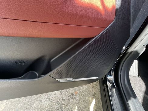 Used 2026 Kia Sportage SX image 24