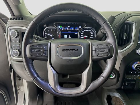 Used 2022 GMC Sierra 1500 Denali w/ Driver Alert Package II AWD/4WD image 13