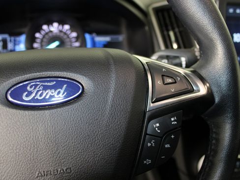 Certified 2024 Ford Edge SEL image 16