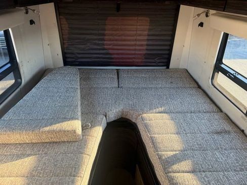 Used 2018 Mercedes-Benz Sprinter 3500 image 21