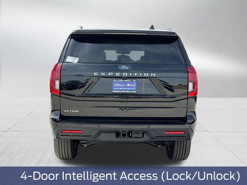 New 2026 Ford Expedition Active RWD image 9