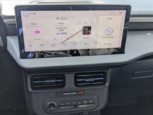 New 2025 Ford Maverick XLT w/ XLT Luxury Package image 12