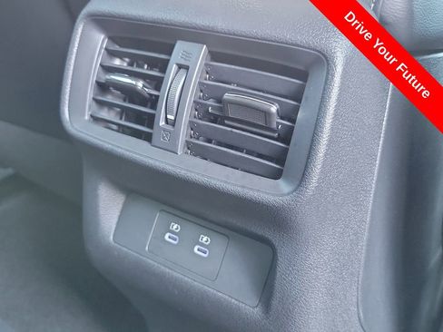 Used 2025 Nissan Murano SV FWD image 22