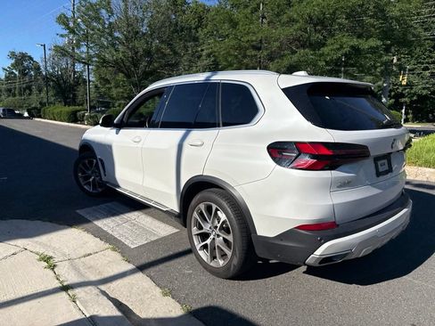 Used 2024 BMW X5 xDrive40i w/ Premium Package AWD/4WD image 5