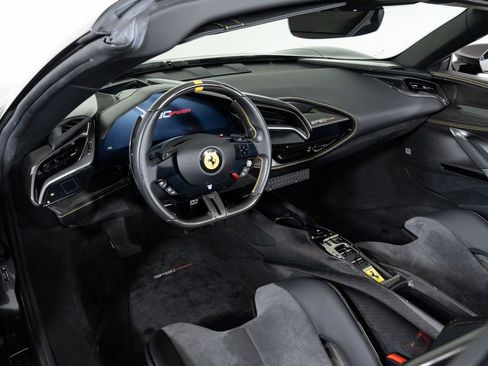 Used 2022 Ferrari SF90 Spider AWD/4WD image 4