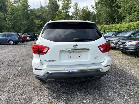 Used 2017 Nissan Pathfinder SL w/ SL Tech Package AWD/4WD image 6