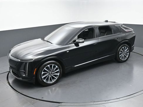 Used 2024 Cadillac Lyriq Sport RWD image 42