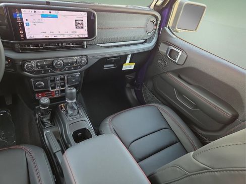 New 2026 Jeep Wrangler Unlimited Rubicon AWD/4WD image 12