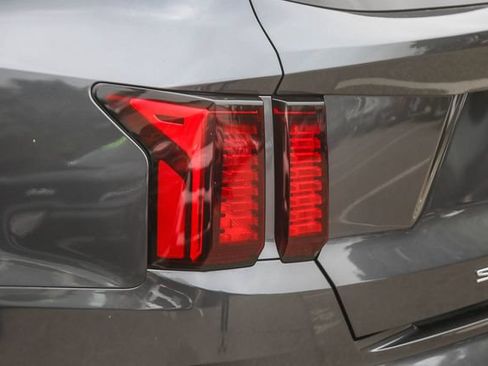 Used 2021 Kia Sorento S FWD image 11