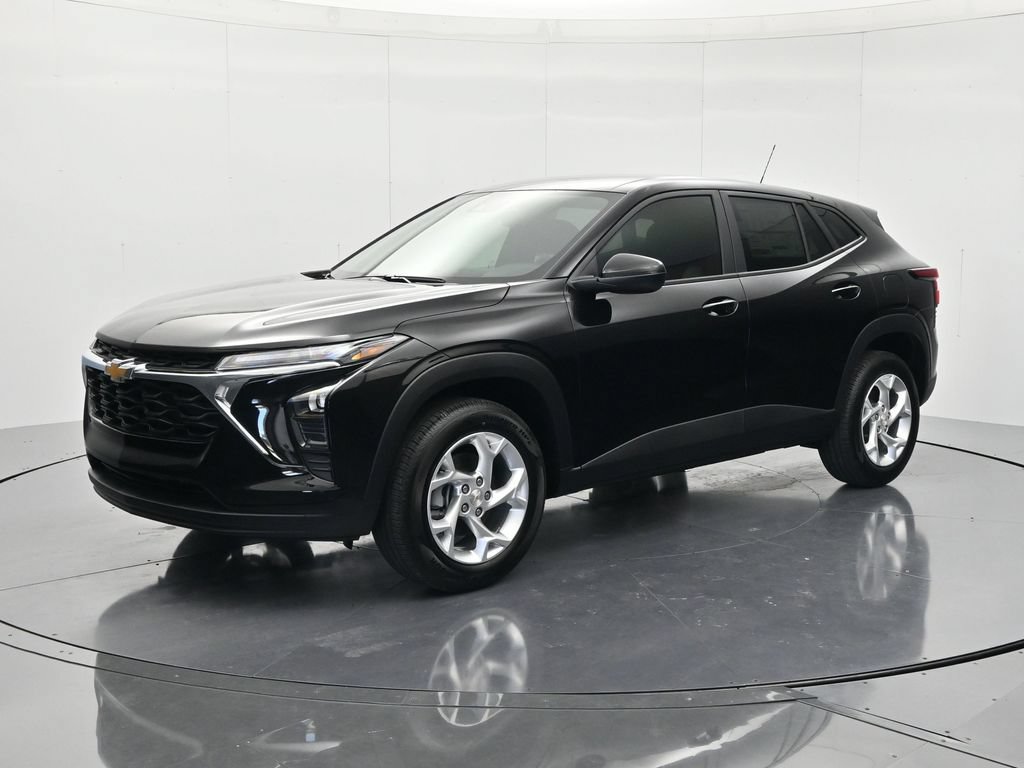 New 2026 Chevrolet Trax LS w/ LS Convenience Package FWD image 1