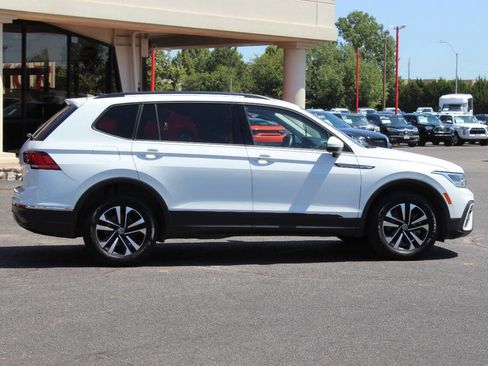 Used 2022 Volkswagen Tiguan S image 3