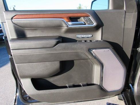 Used 2023 GMC Sierra 1500 Denali w/ Technology Package image 12