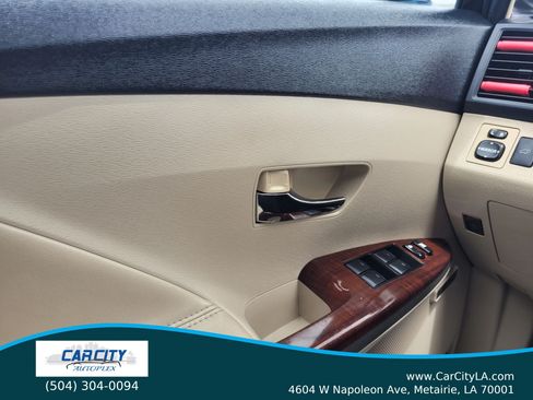Used 2009 Toyota Venza AWD image 12