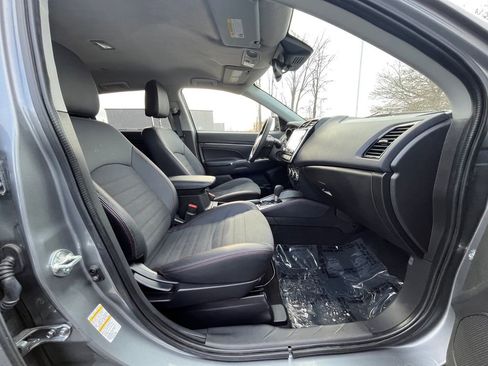 Used 2025 Mitsubishi Outlander Sport AWD image 22