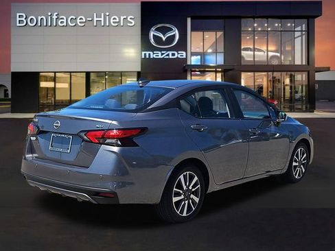 Used 2023 Nissan Versa SV FWD image 4