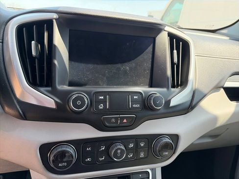 Used 2023 GMC Terrain SLT FWD image 16