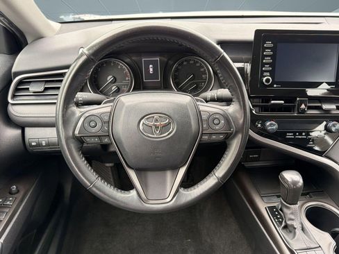 Used 2024 Toyota Camry SE FWD image 25
