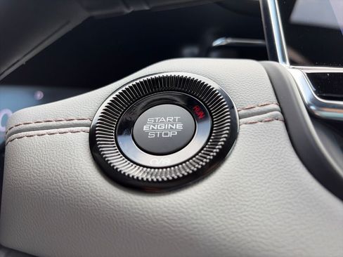 New 2026 Jeep Compass Limited AWD/4WD image 24