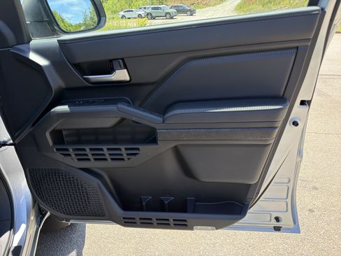 Used 2026 Toyota Tacoma Limited AWD/4WD image 14