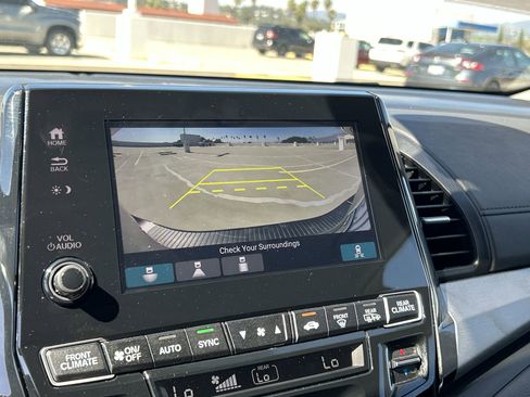 Used 2023 Honda Odyssey EX-L image 24