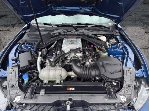 Used 2022 Ford Mustang Shelby GT500 w/ Technology Package RWD image 20