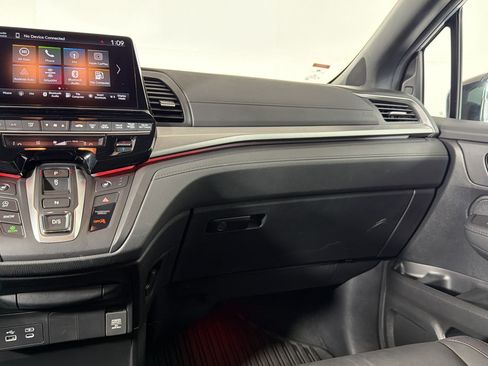 Used 2025 Honda Odyssey Sport-L image 29