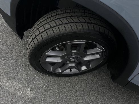 Used 2023 Honda Passport EX-L image 12