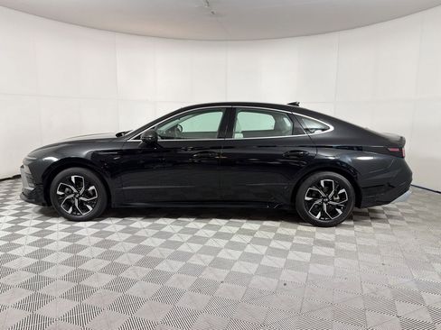 Used 2025 Hyundai Sonata SEL FWD image 2