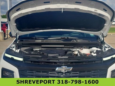 Certified 2025 Chevrolet Traverse LT w/ Midnight/Sport Edition FWD image 30