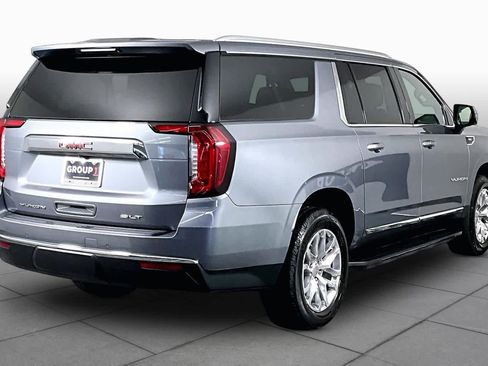 Used 2022 GMC Yukon XL SLT w/ SLT Premium Package AWD/4WD image 12