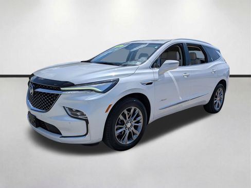 Used 2022 Buick Enclave Avenir w/ Avenir Technology Package FWD image 8