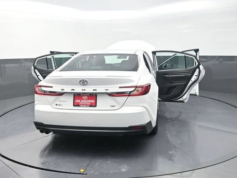 Used 2026 Toyota Camry SE FWD image 44