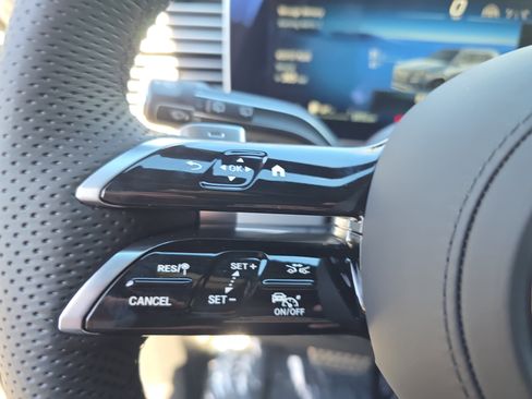 New 2026 Mercedes-Benz GLS 580 4MATIC image 17